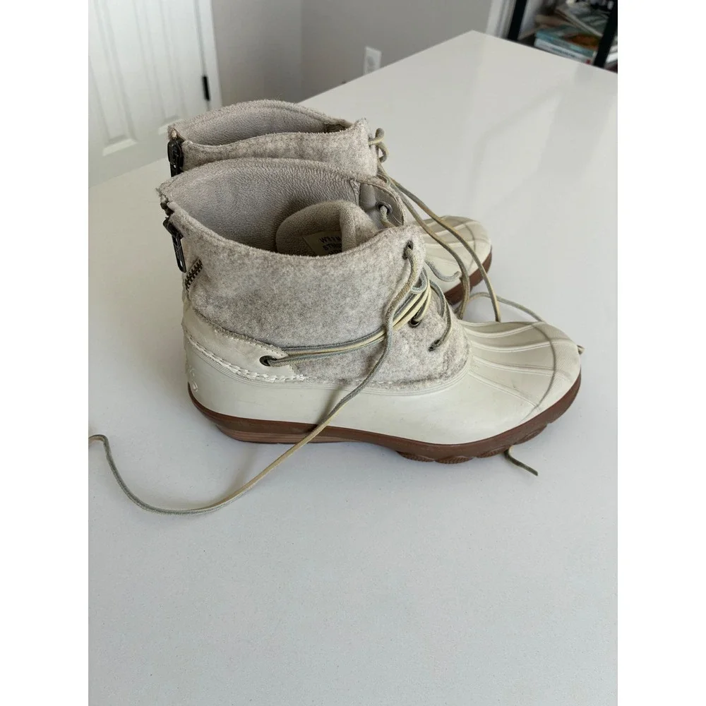 Sperry Top Sider Women's‎ Duck Boots Cream Wool Lined Side Zip Size 9 M